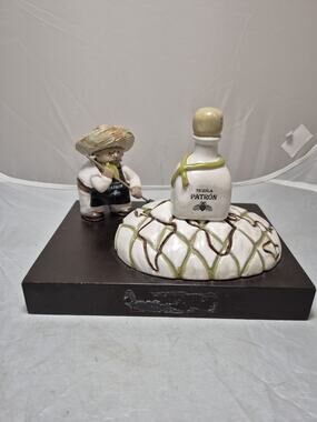 💥 Ultra Rare Tequila Patron Award Rare Statue Figurine Collector